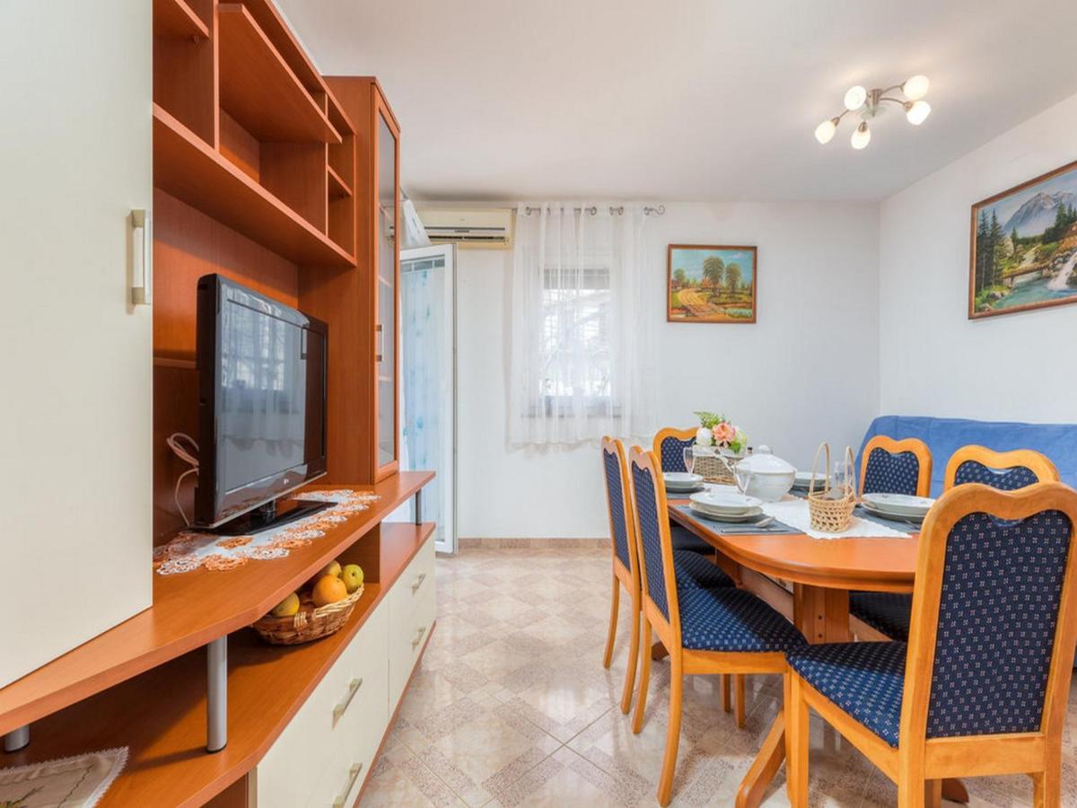 Apartment Dana Fažana Eksteriør bilde